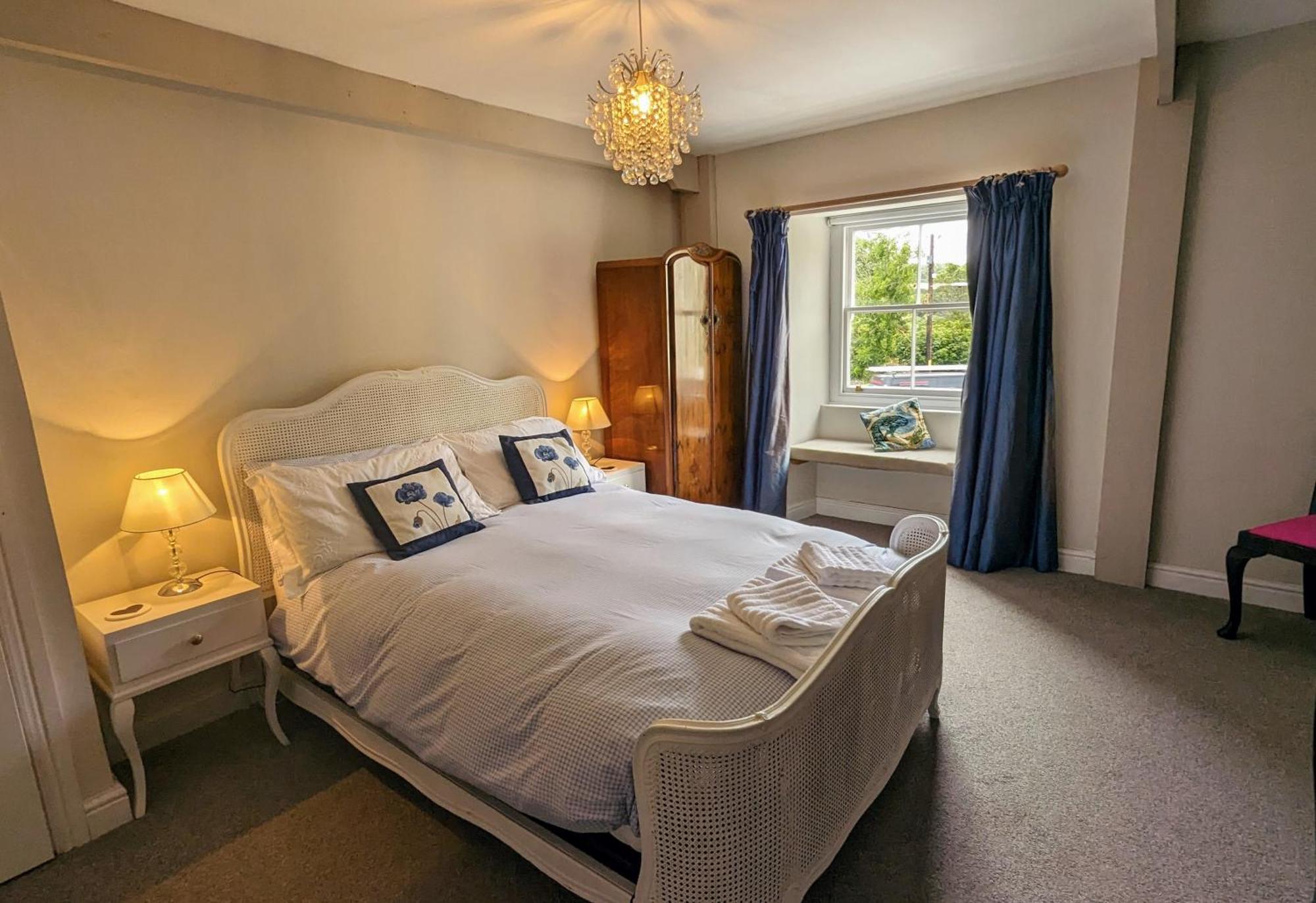 הלסטון Britannia House Vintage B&B Cornwall חדר תמונה
