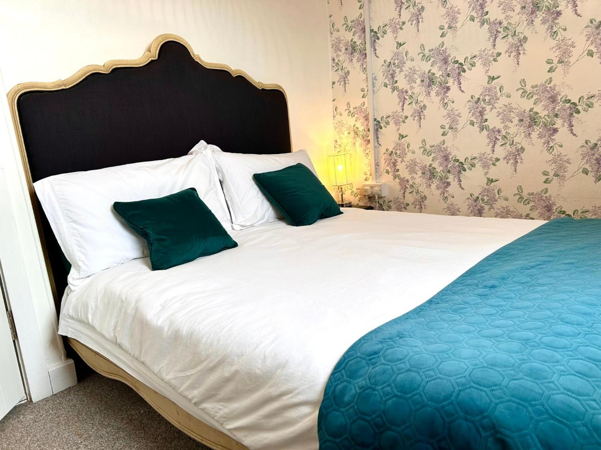 הלסטון Britannia House Vintage B&B Cornwall חדר תמונה