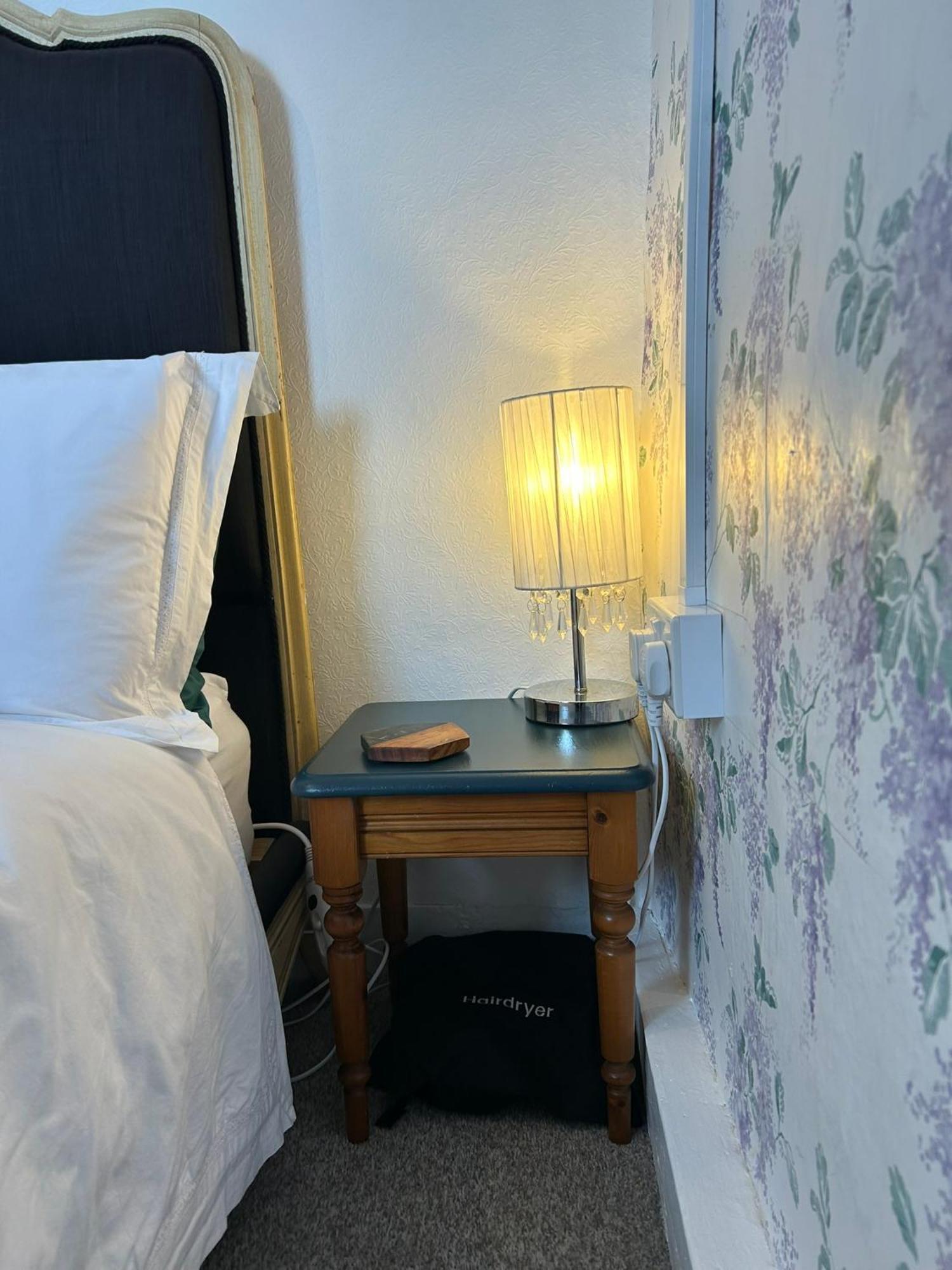 הלסטון Britannia House Vintage B&B Cornwall חדר תמונה